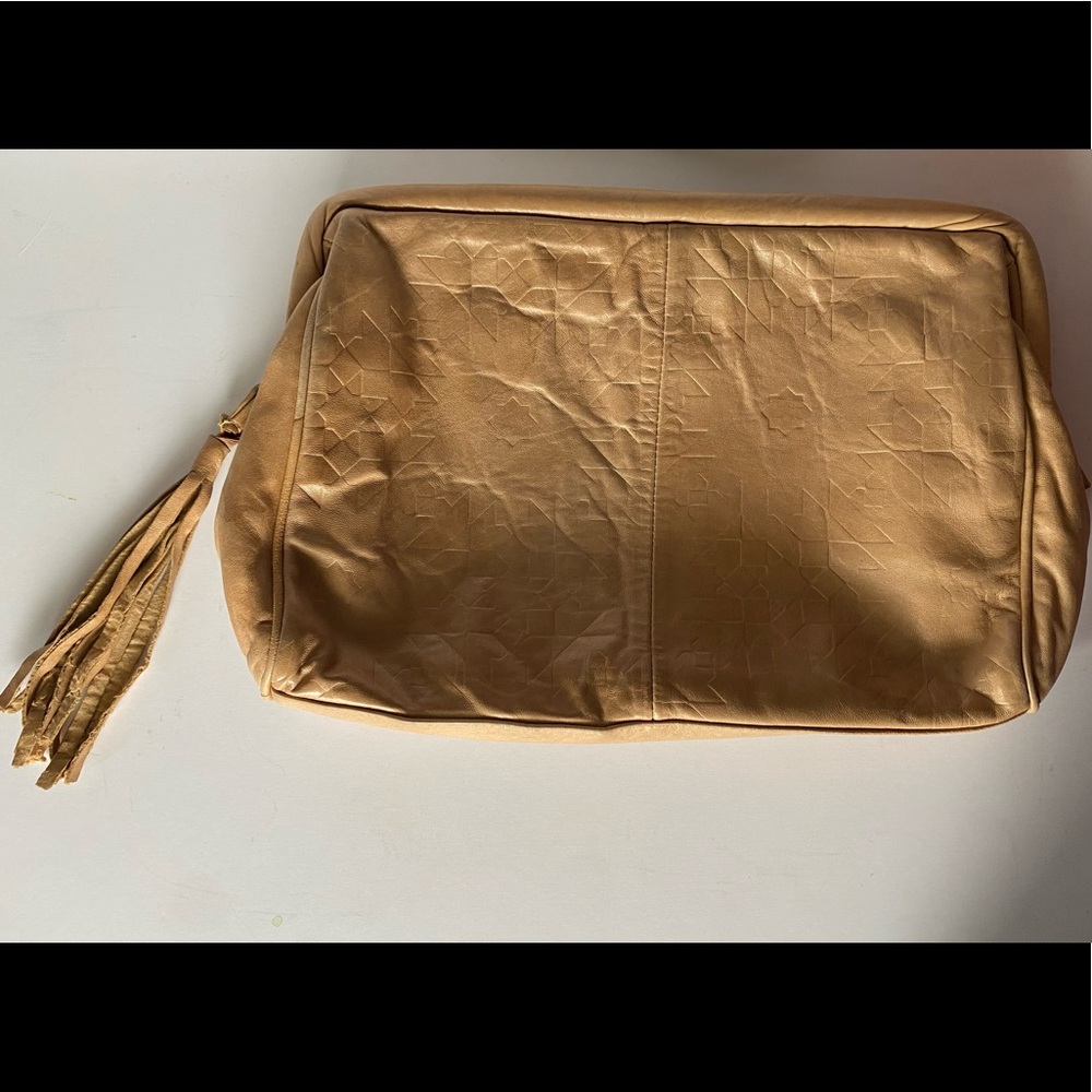 Clemente clutch